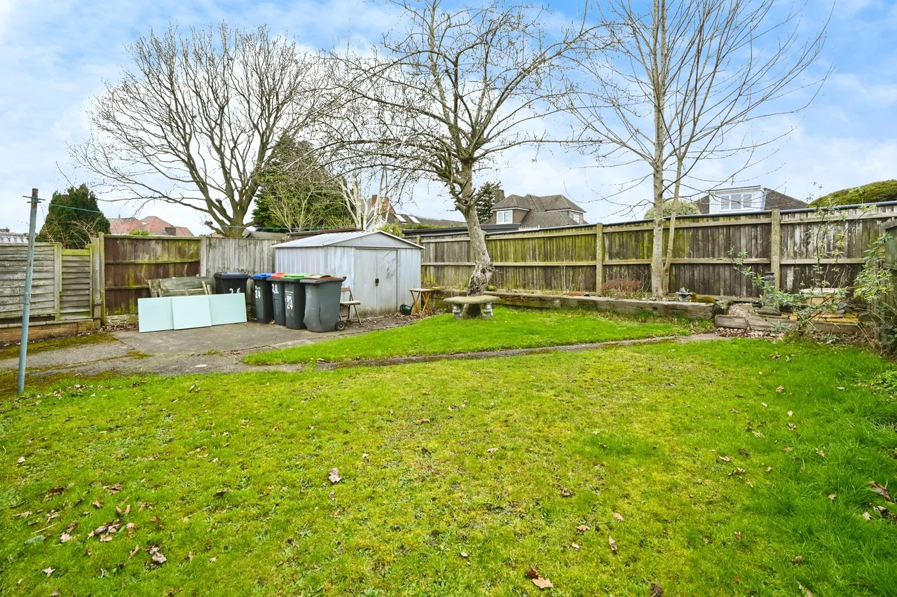 Beverley Drive, Kirkby-in-Ashfield, Nottingham, Nottinghamshire, NG17, photo 13