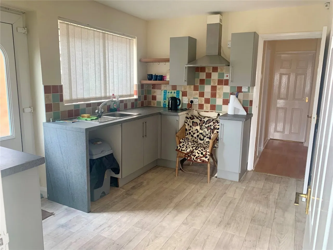 Beverley Drive, Kirkby-in-Ashfield, Nottingham, Nottinghamshire, NG17, photo 6