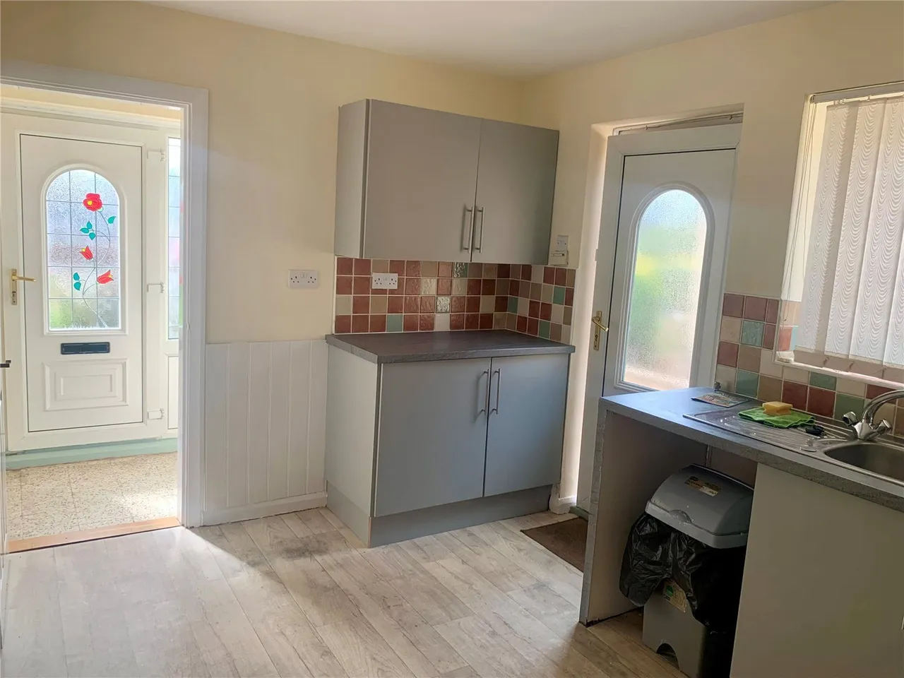 Beverley Drive, Kirkby-in-Ashfield, Nottingham, Nottinghamshire, NG17, photo 5
