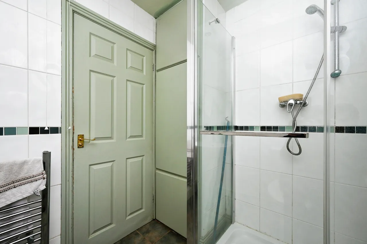 Beverley Drive, Kirkby-in-Ashfield, Nottingham, Nottinghamshire, NG17, photo 8