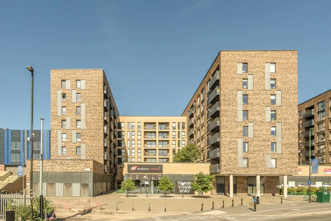 Plough Lane, SW17, photo 4