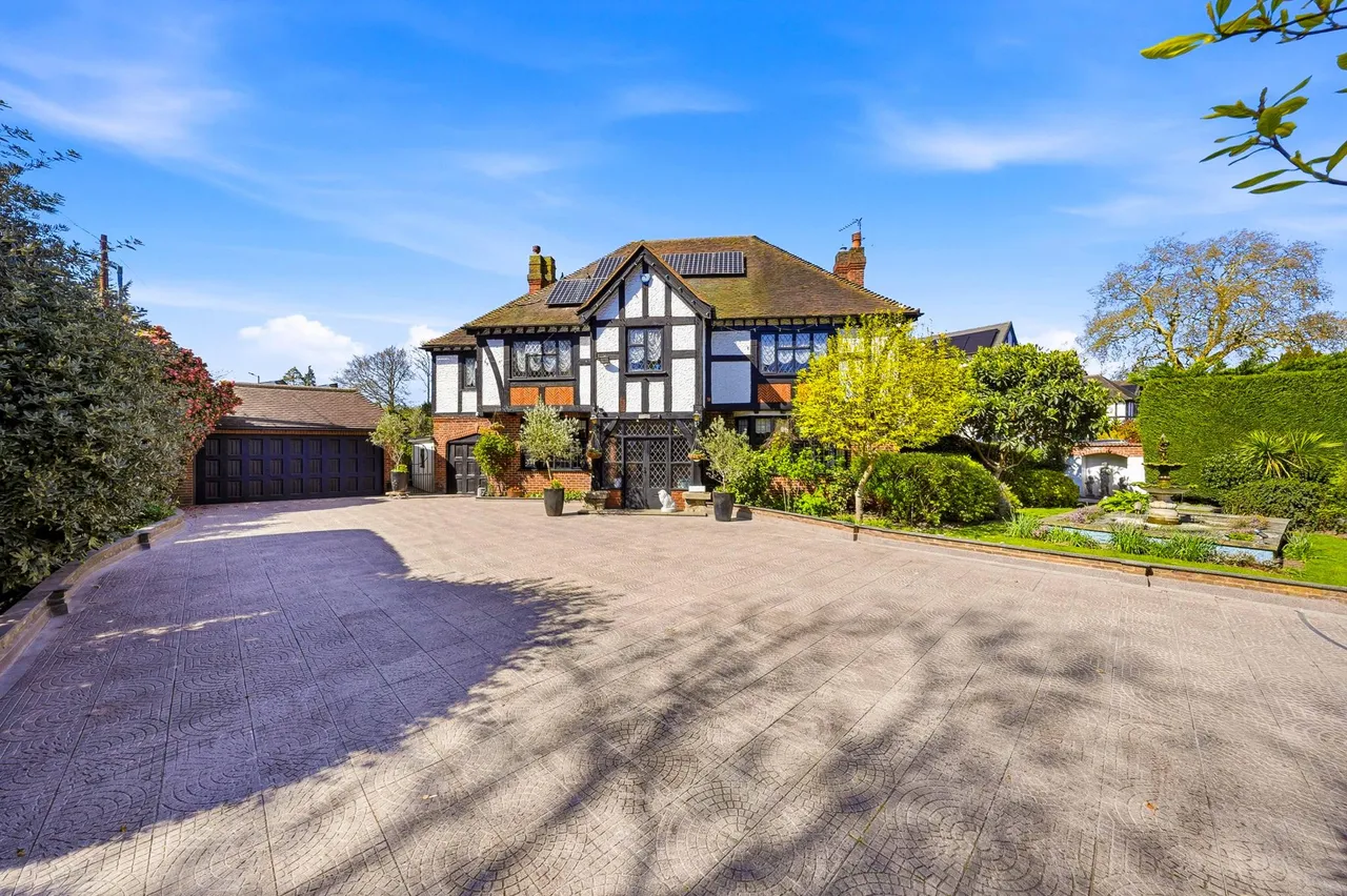 5 bed house for sale, Highfield Road, Chislehurst, BR7