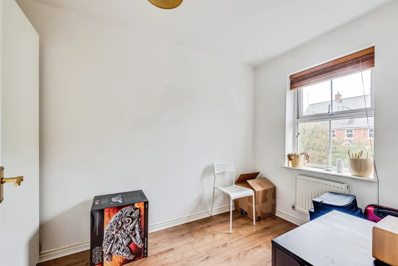 Lavinia Walk, Swindon, SN25, photo 7