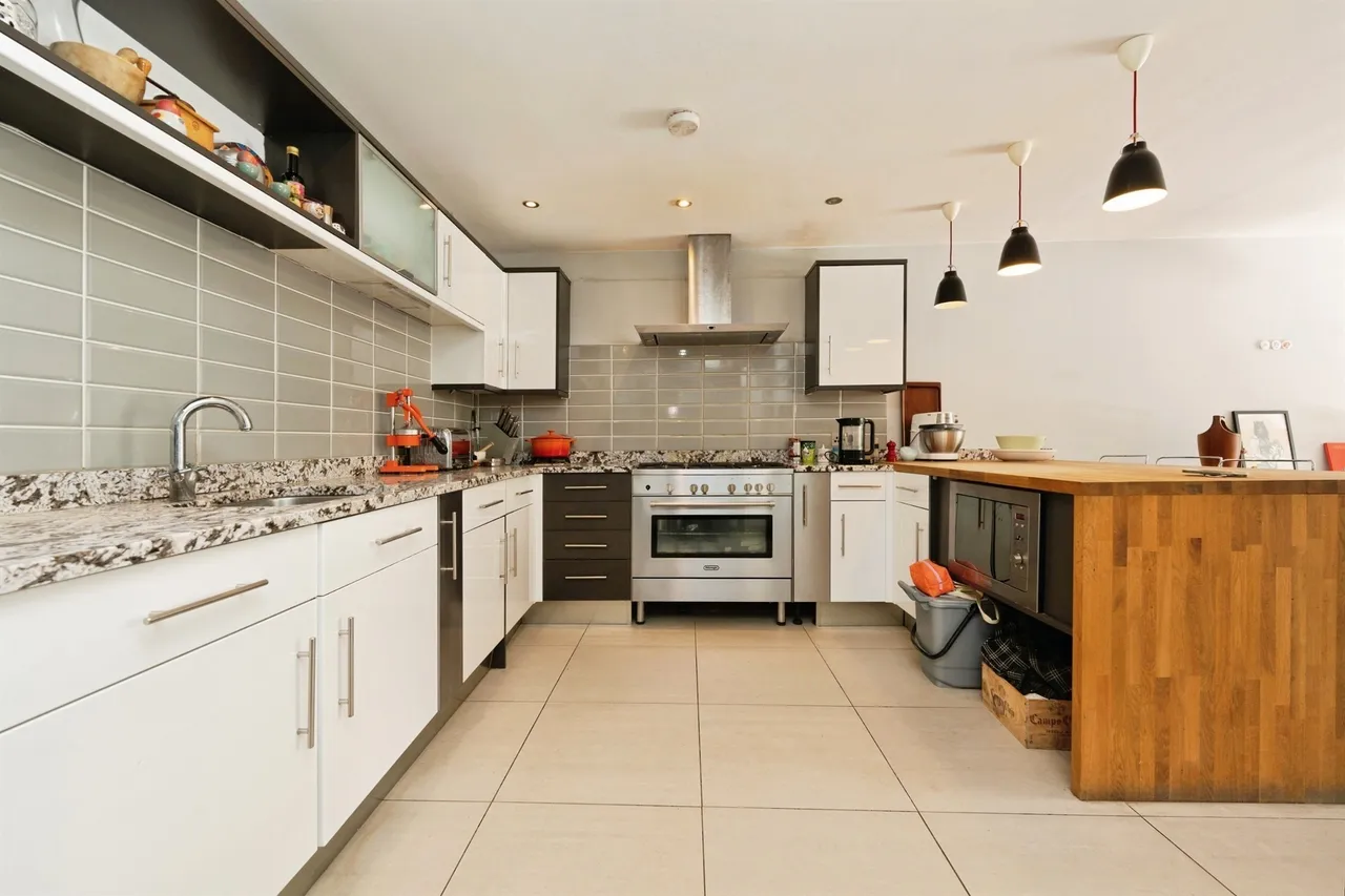 Beechcroft Road, Bushey, WD23, photo 9