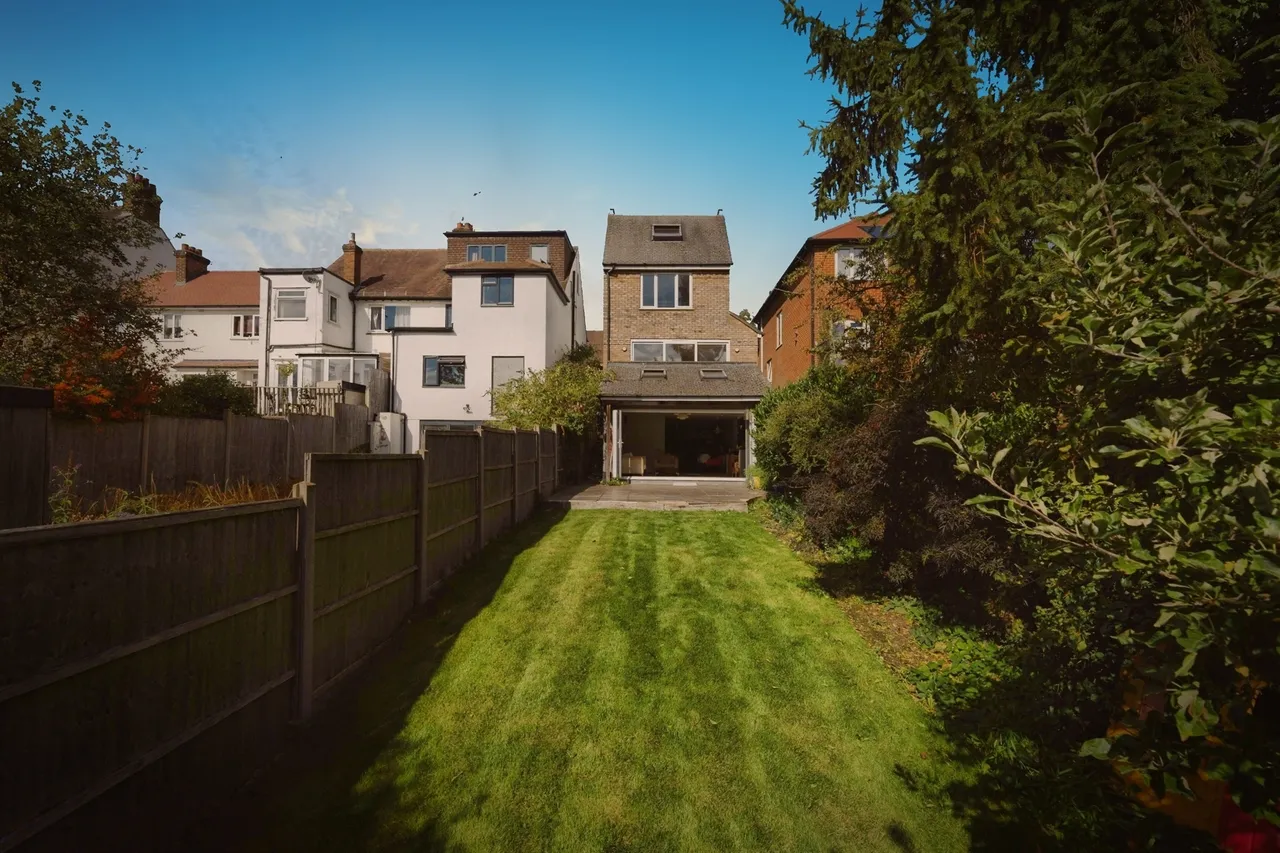Beechcroft Road, Bushey, WD23, photo 12