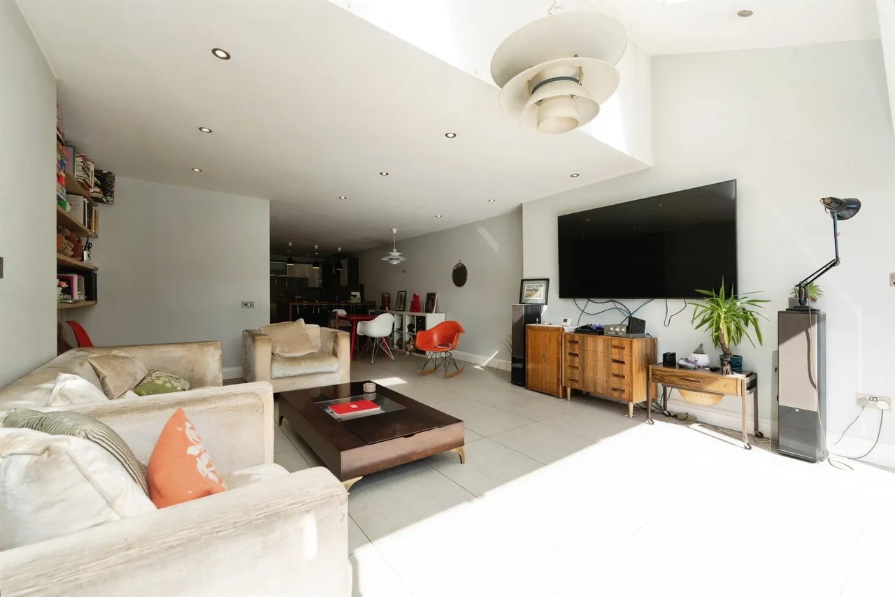 Beechcroft Road, Bushey, WD23, photo 15