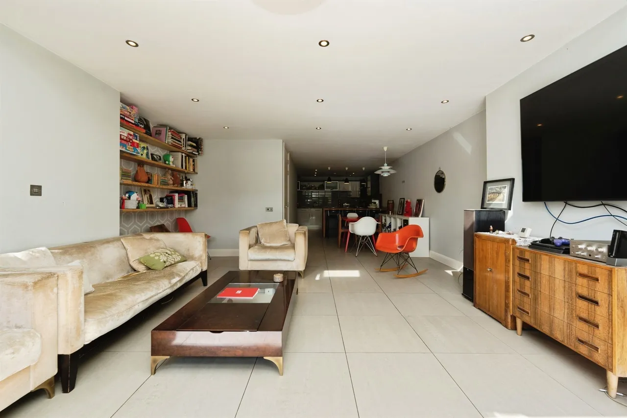 Beechcroft Road, Bushey, WD23, photo 19