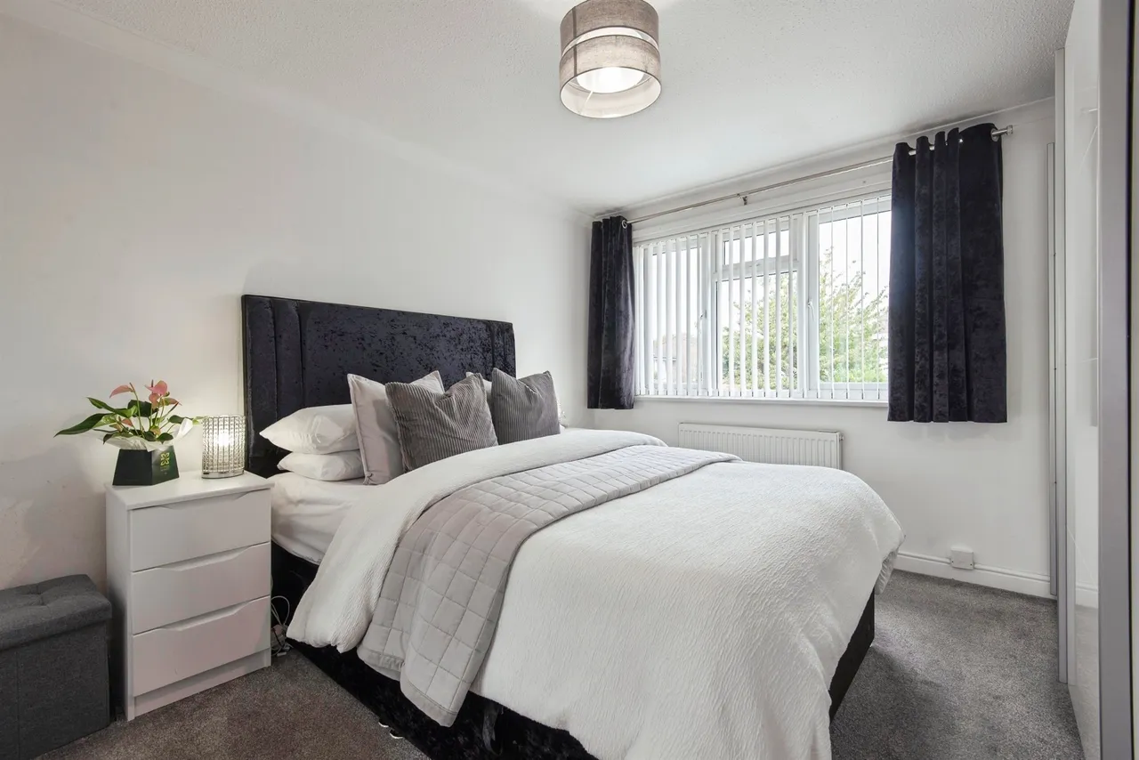 Housman Avenue, Royston, photo 10