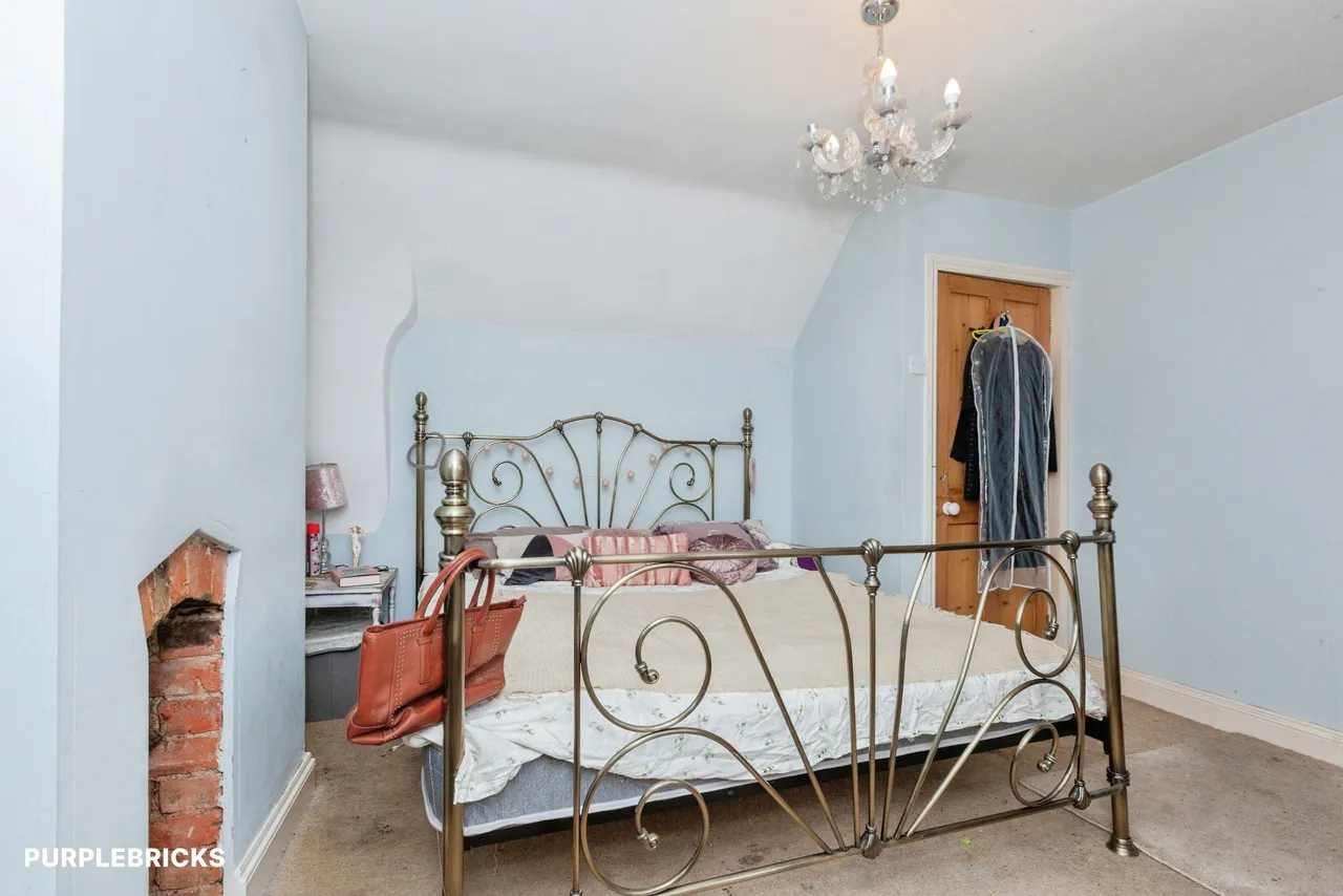 High Street, Great Glen, LE8, photo 17