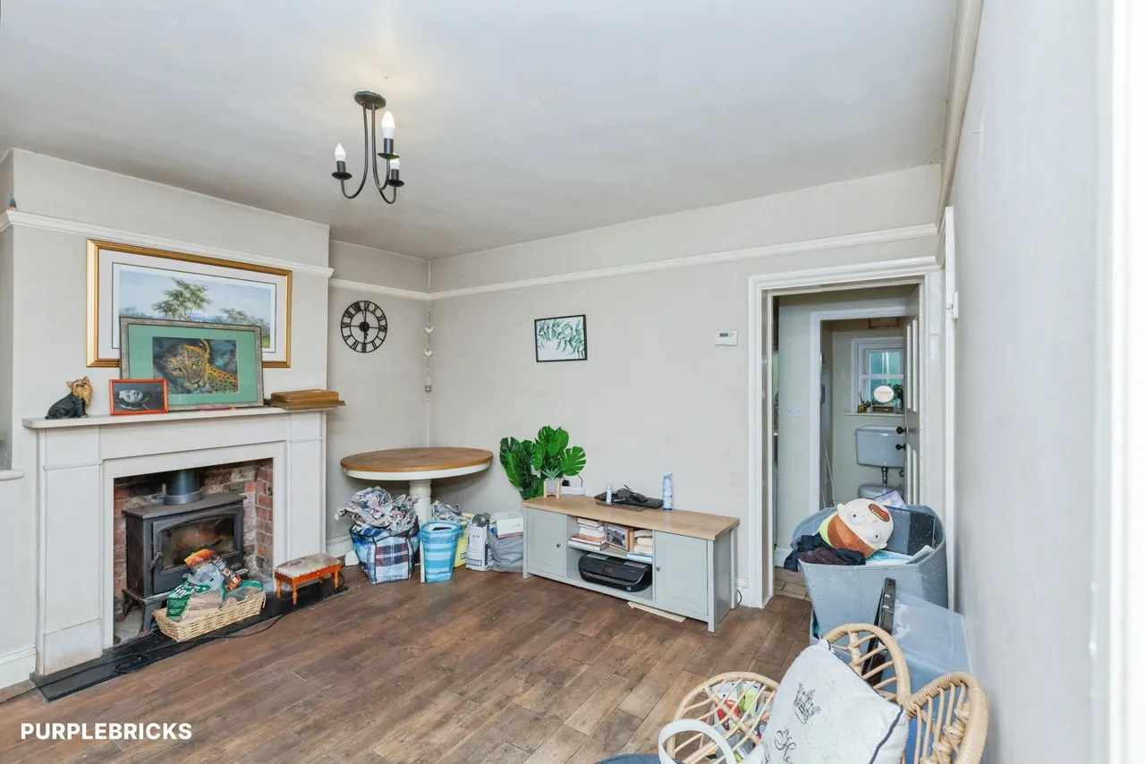 High Street, Great Glen, LE8, photo 6
