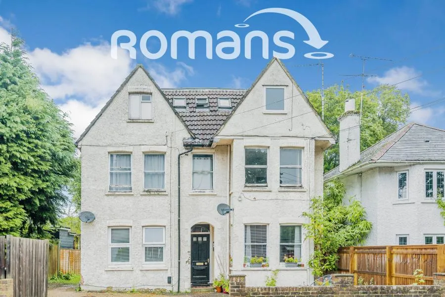 1 bed flat to rent, Southwell Park Road, Camberley, GU15