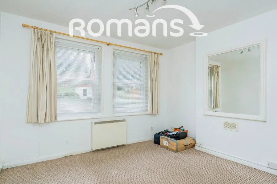 Southwell Park Road, Camberley, GU15, photo 3