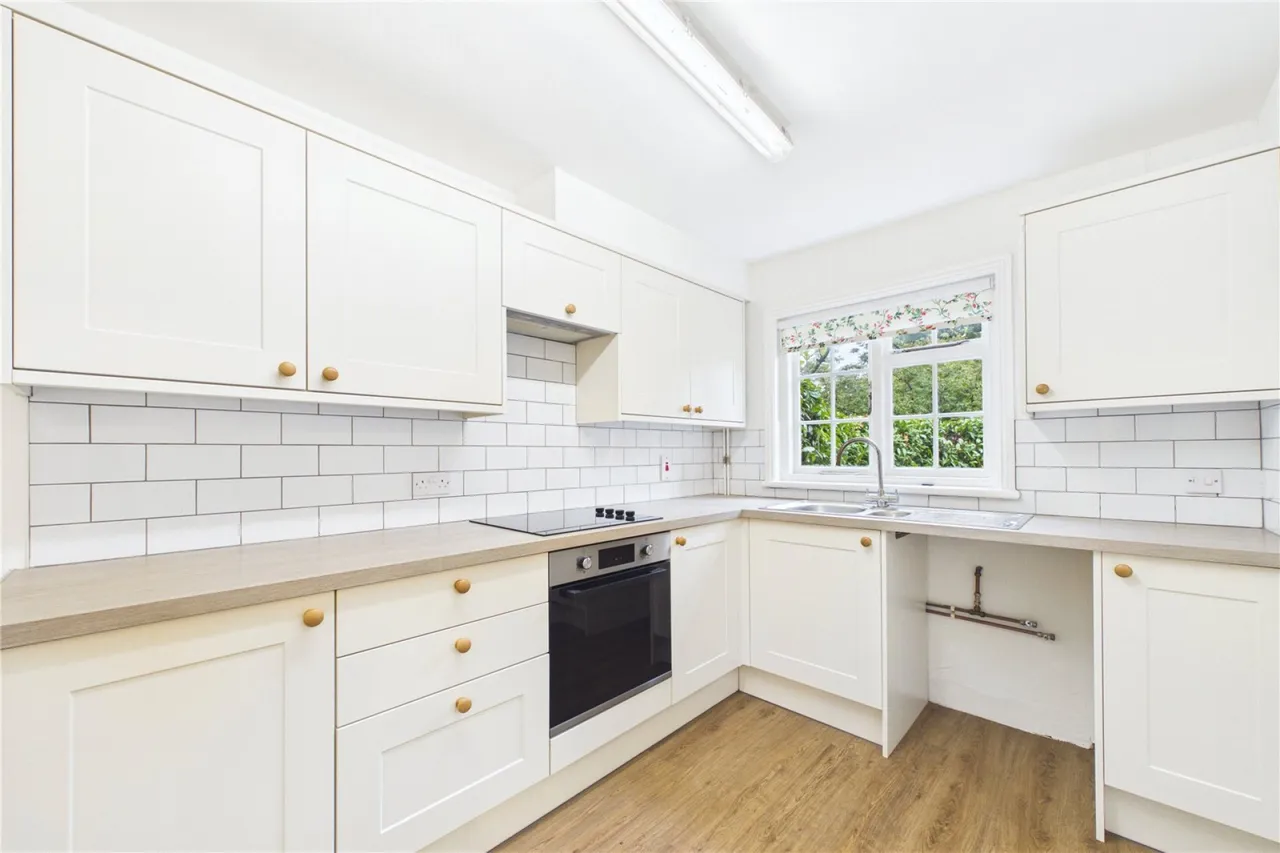 Englefield, Reading, RG7, photo 2