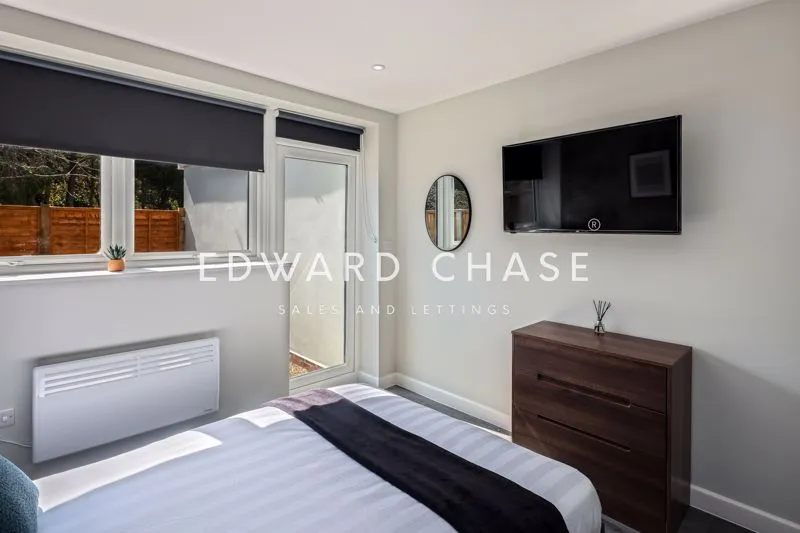 Perth Road, Ilford, IG2, photo 5