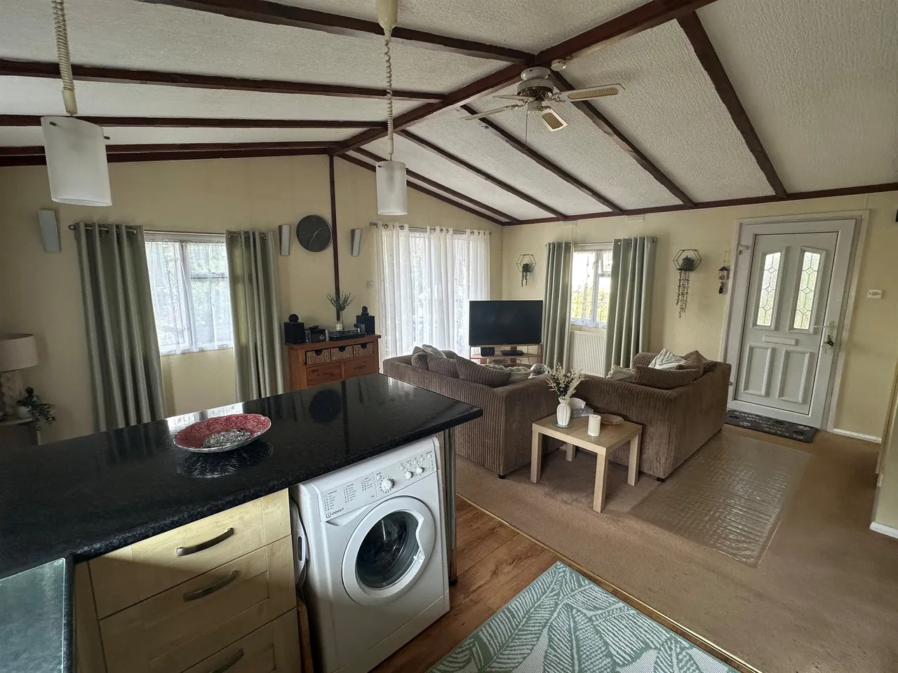 Chesham Road, Wigginton, HP23, photo 3