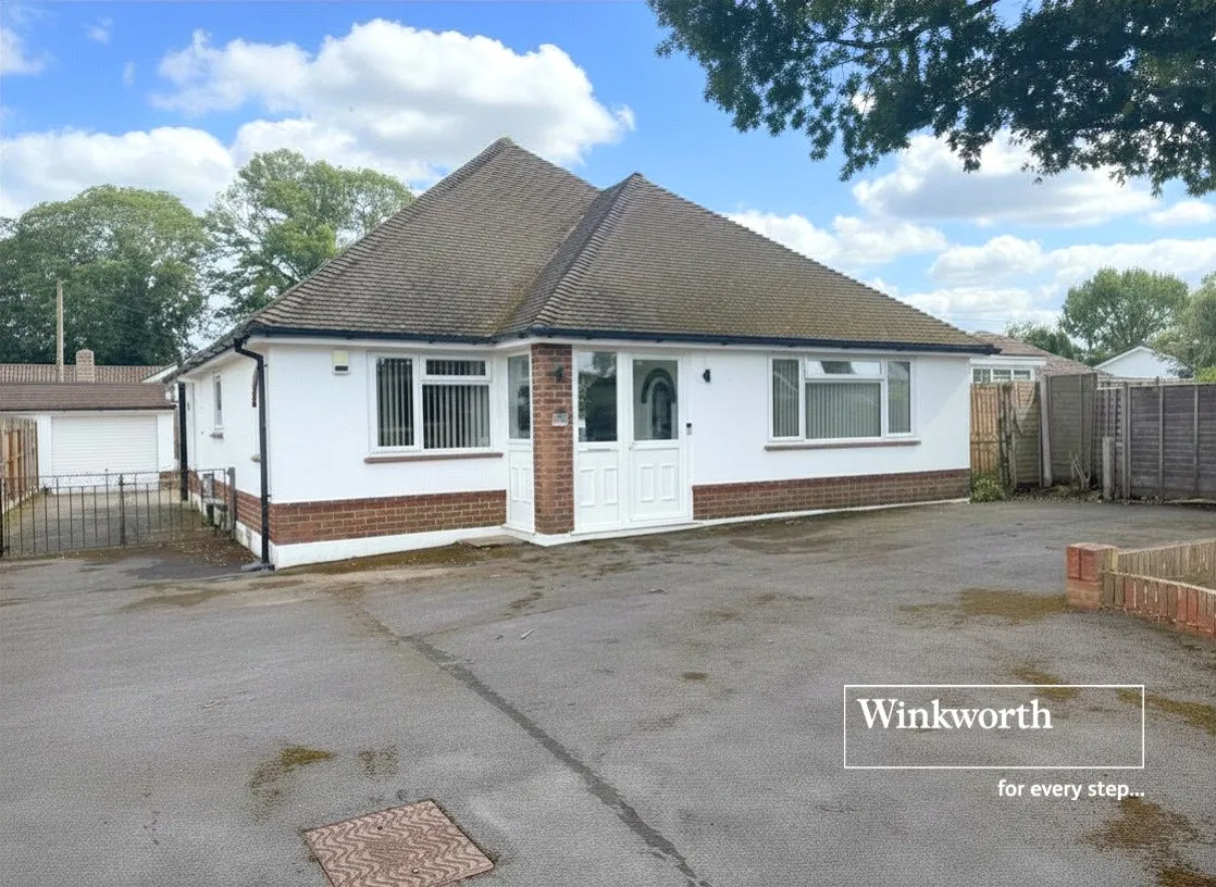 3 bed house for sale — Southwood Close, Ferndown, Dorset, BH22