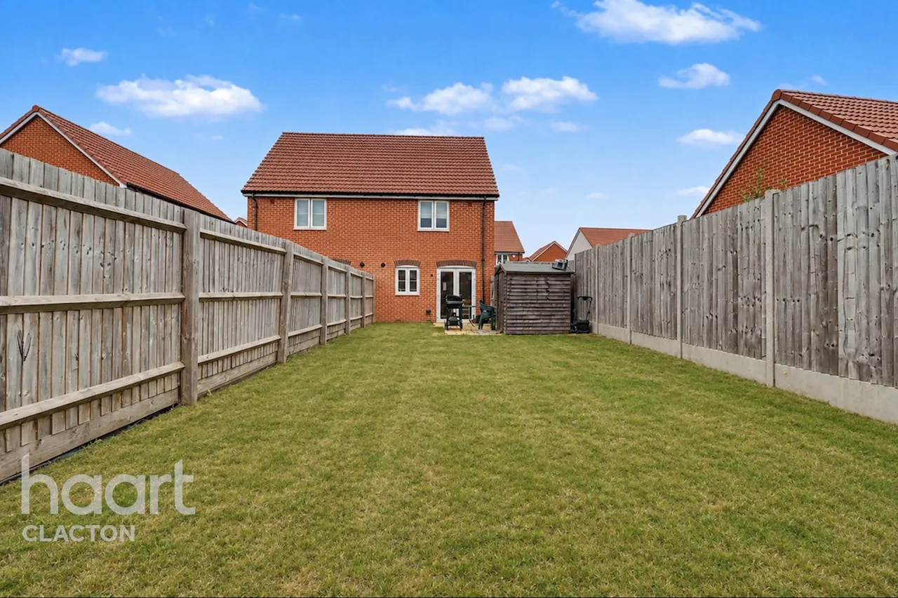 Wheatsheaf, Frinton-on-Sea, CO13, photo 12