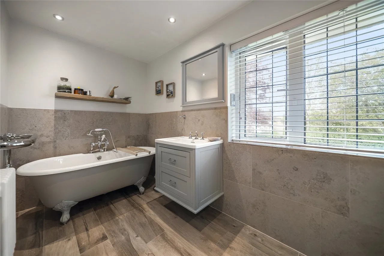 Creskeld Lane, Bramhope, LS16, photo 14