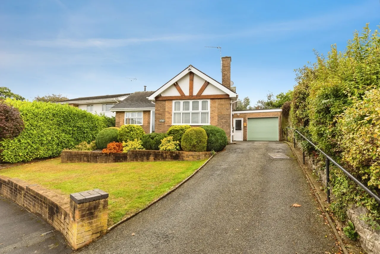 Snowdon Drive, Wrexham, LL11, photo 26