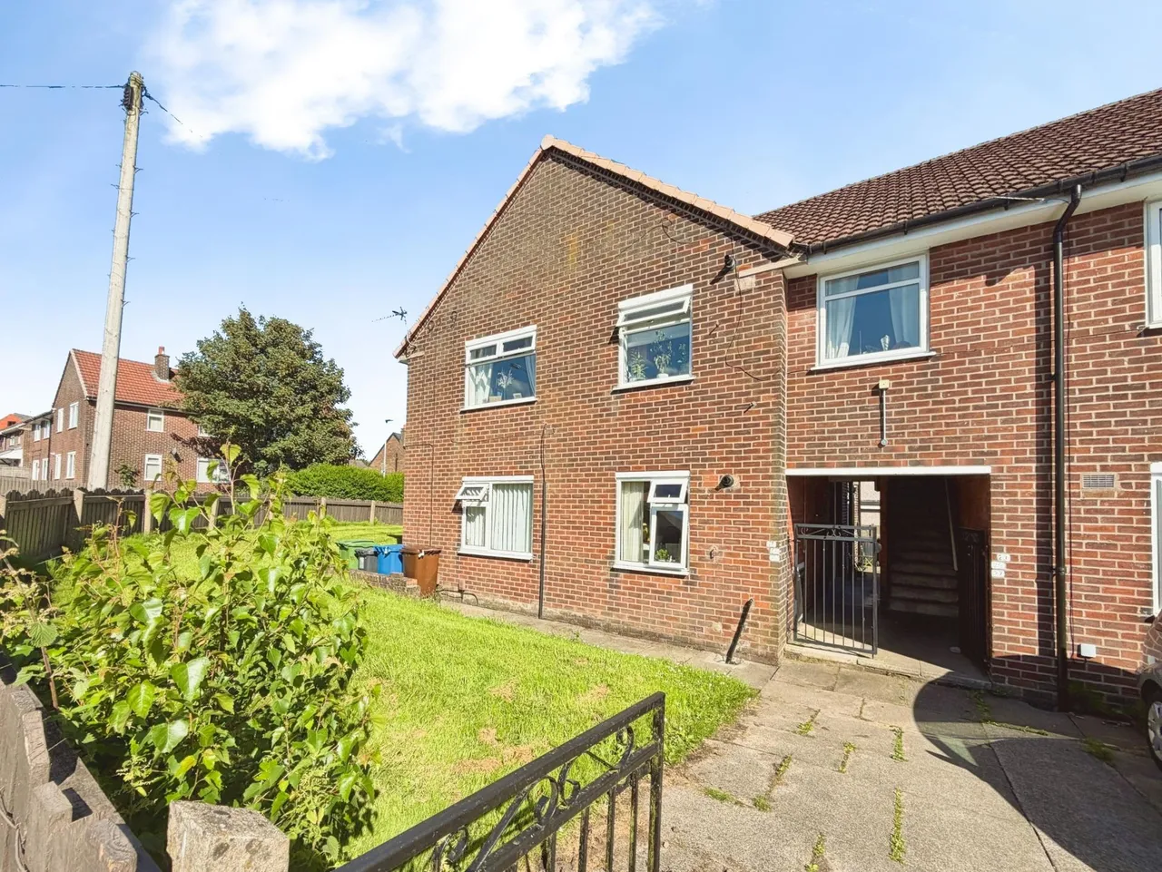 2 bed flat for sale, St. Davids Crescent, Aspull, WN2