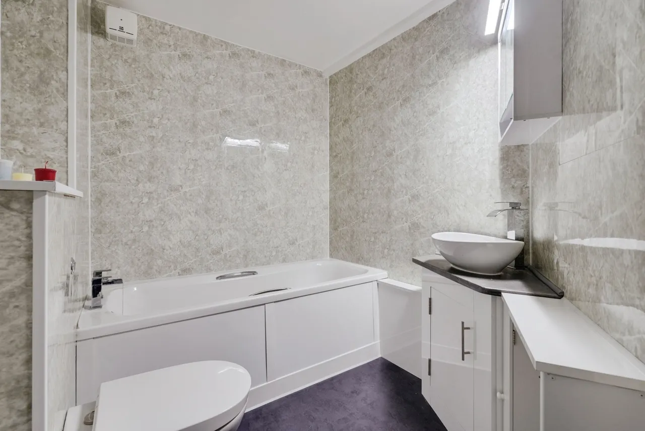 Great Moor Street, Bolton, BL1, photo 11