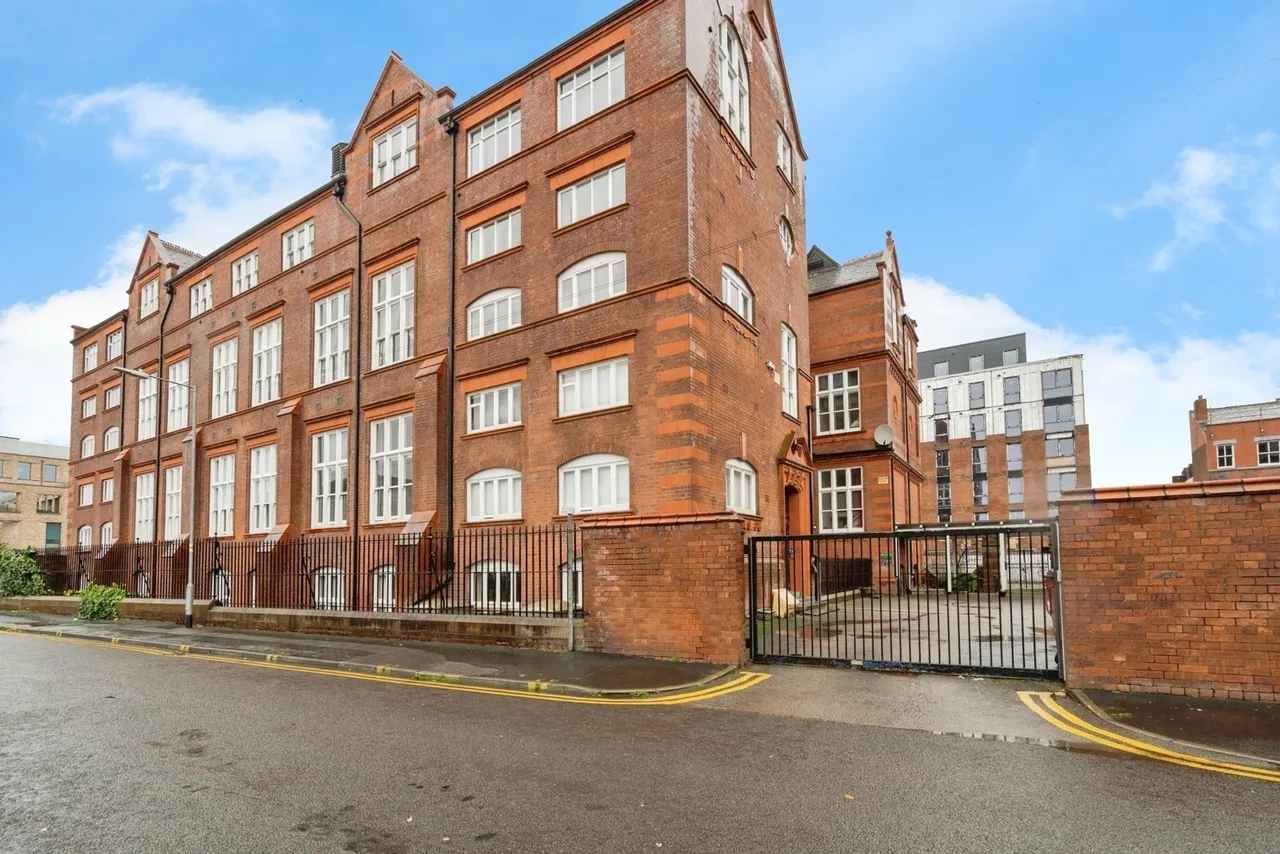 Great Moor Street, Bolton, BL1, photo 17