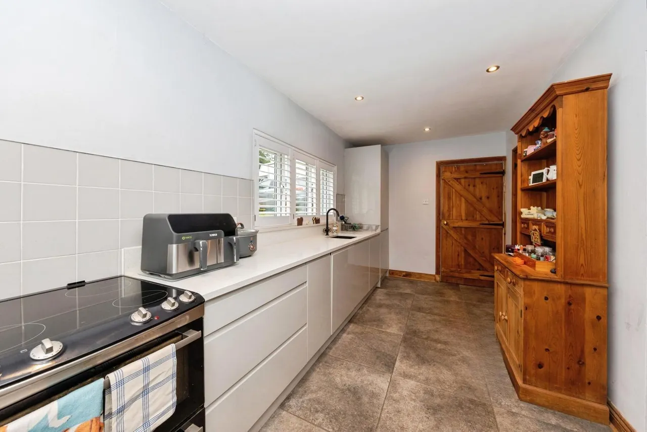 Broadlay, Ferryside, SA17, photo 9