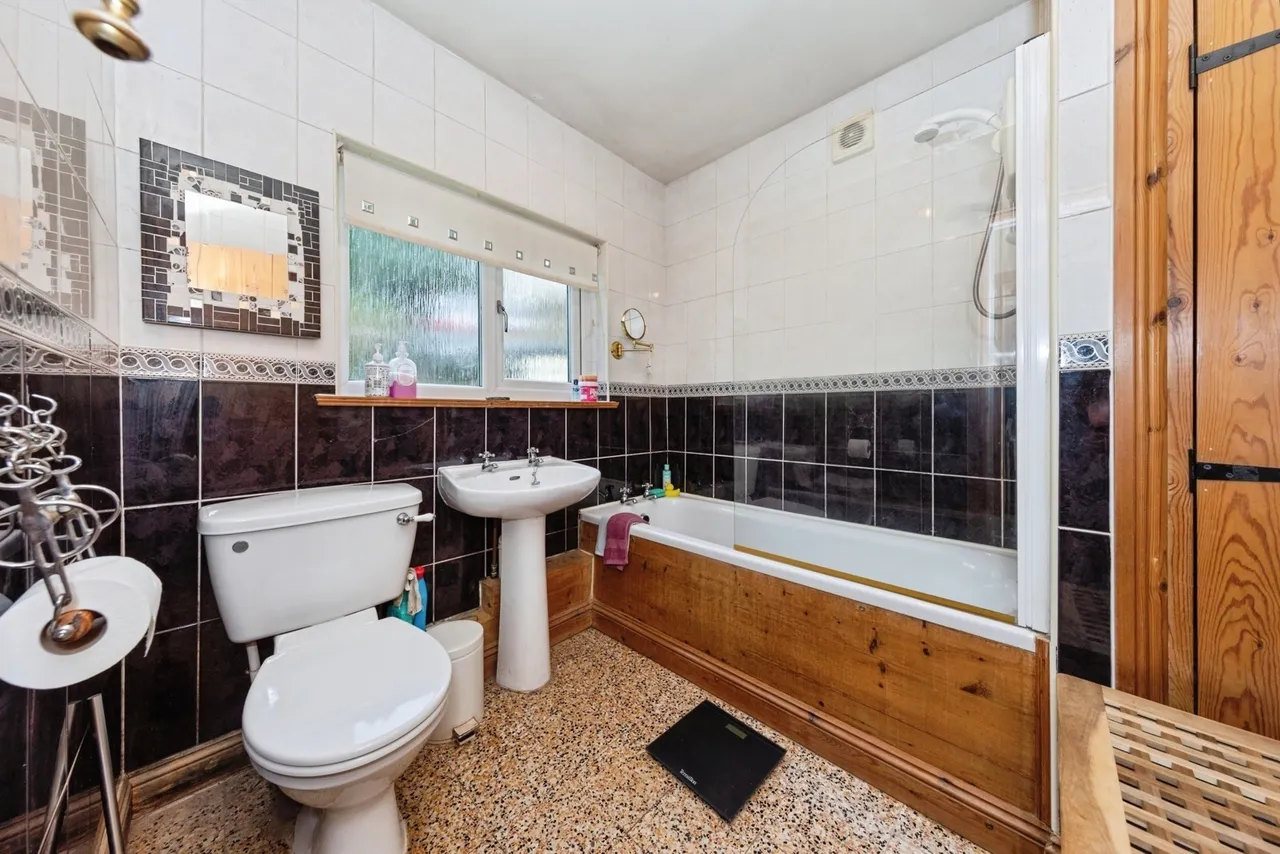 Broadlay, Ferryside, SA17, photo 10
