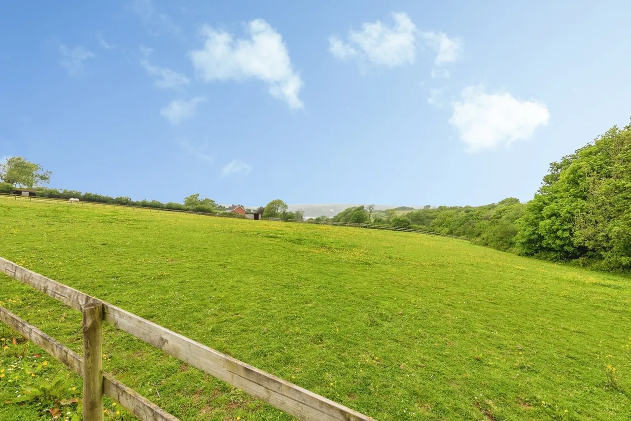 Broadlay, Ferryside, SA17, photo 22