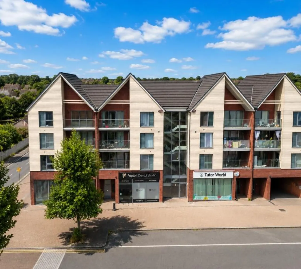 2 bed flat for sale — Repton Park