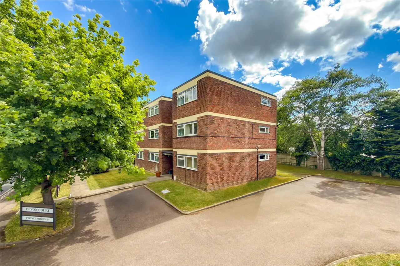 1 bed flat for sale — Old London Road, St. Albans, Hertfordshire, AL1 1PP