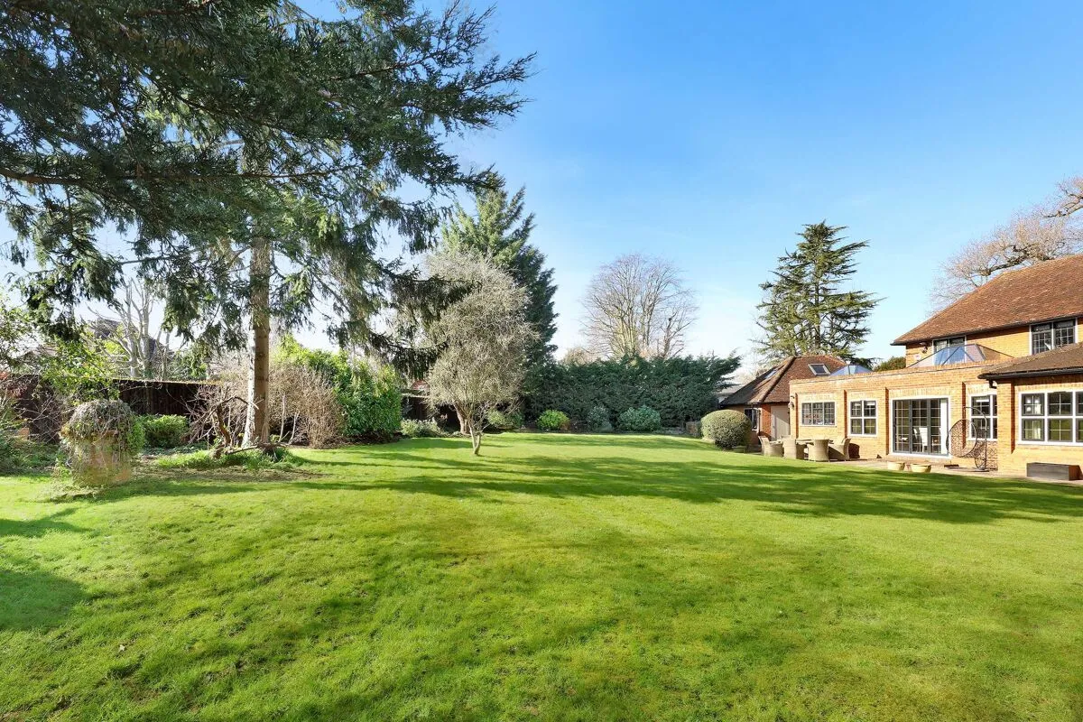 Ashmead Lane, Denham, UB9, photo 23