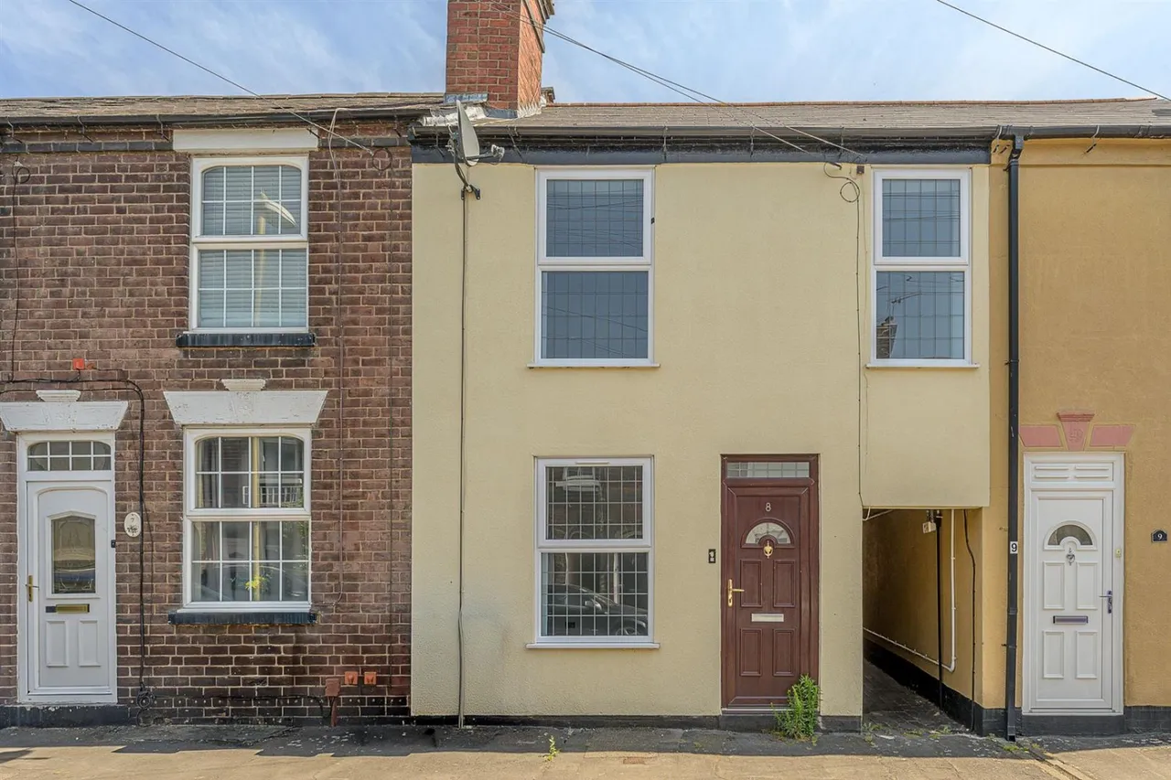 3 bed house for sale — John Street, Stourbridge, DY8 5YS