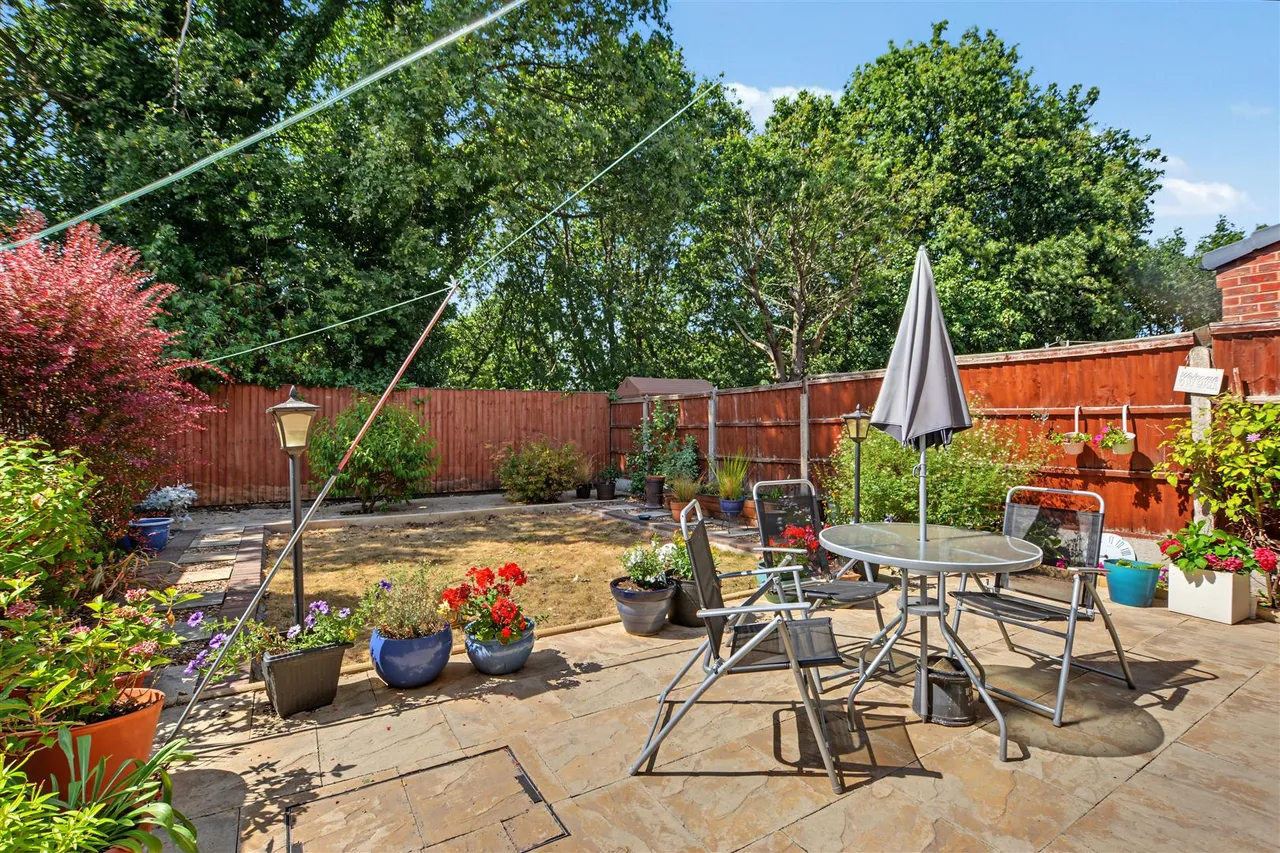 Rugby Close, Nottingham, NG5, photo 9