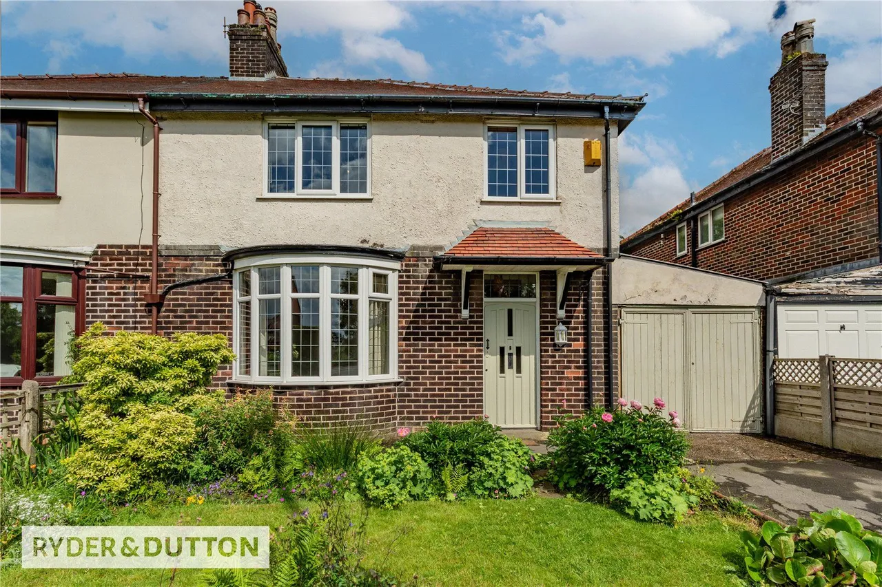 3 bed house for sale, Middleton Road, Heywood, OL10