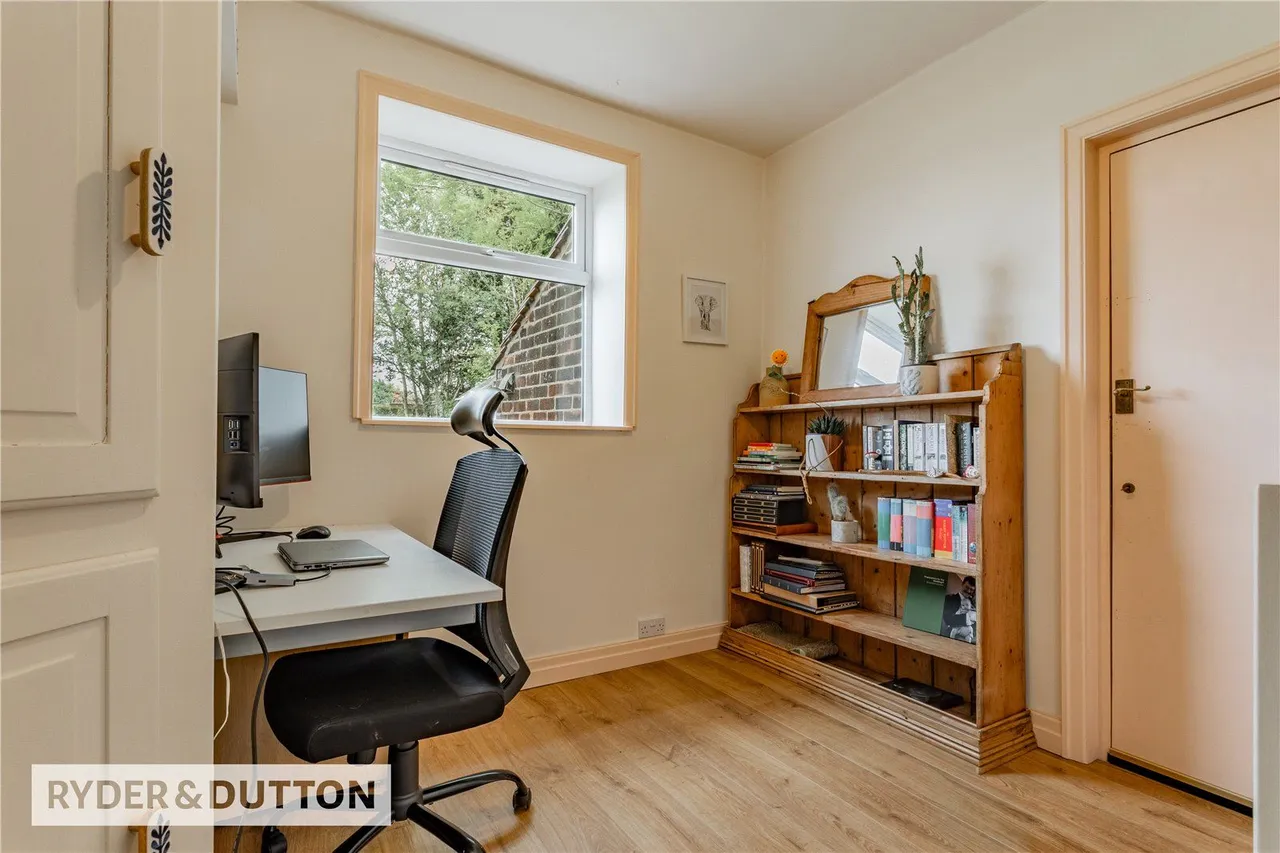 Middleton Road, Heywood, OL10, photo 20