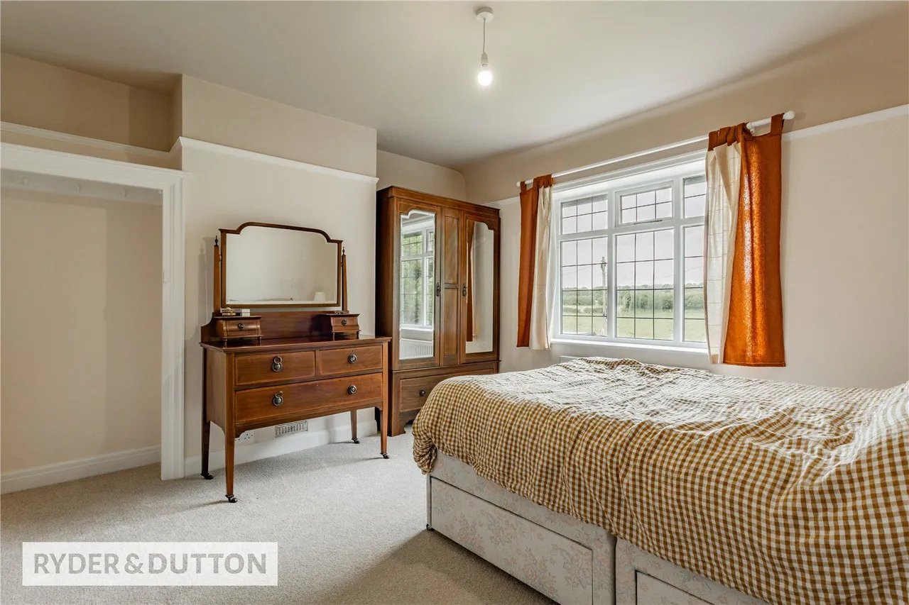 Middleton Road, Heywood, OL10, photo 7