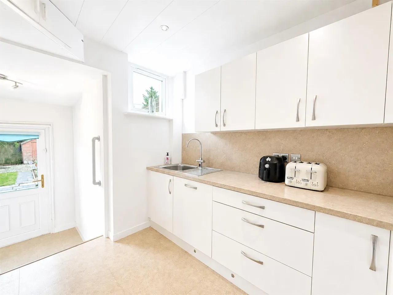 Gowan Brae, Caldercruix, Airdrie, ML6 7RB, photo 10