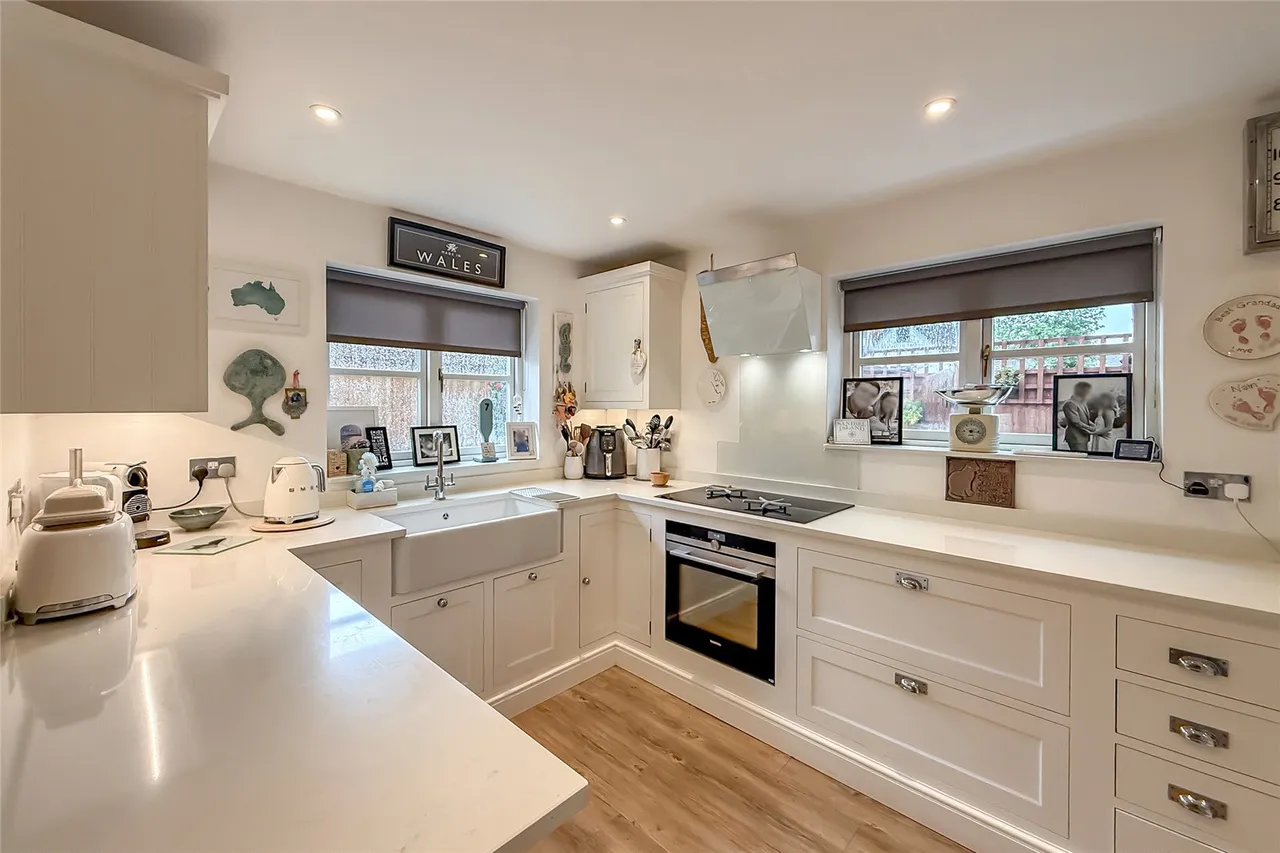 Fish Street, Redbourn, Hertfordshire, AL3 7LP, photo 4