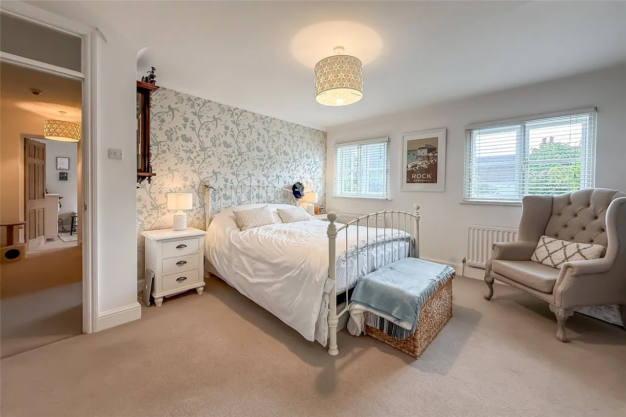 Fish Street, Redbourn, Hertfordshire, AL3 7LP, photo 6