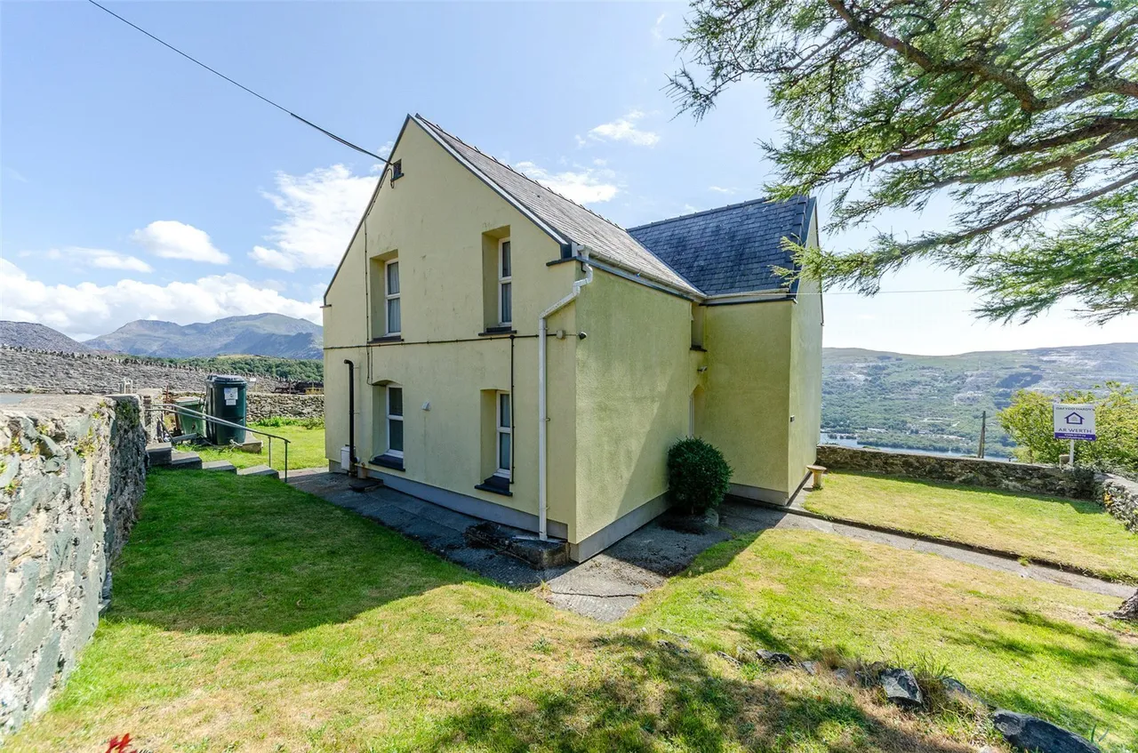 Fachwen, Caernarfon, LL55, photo 2