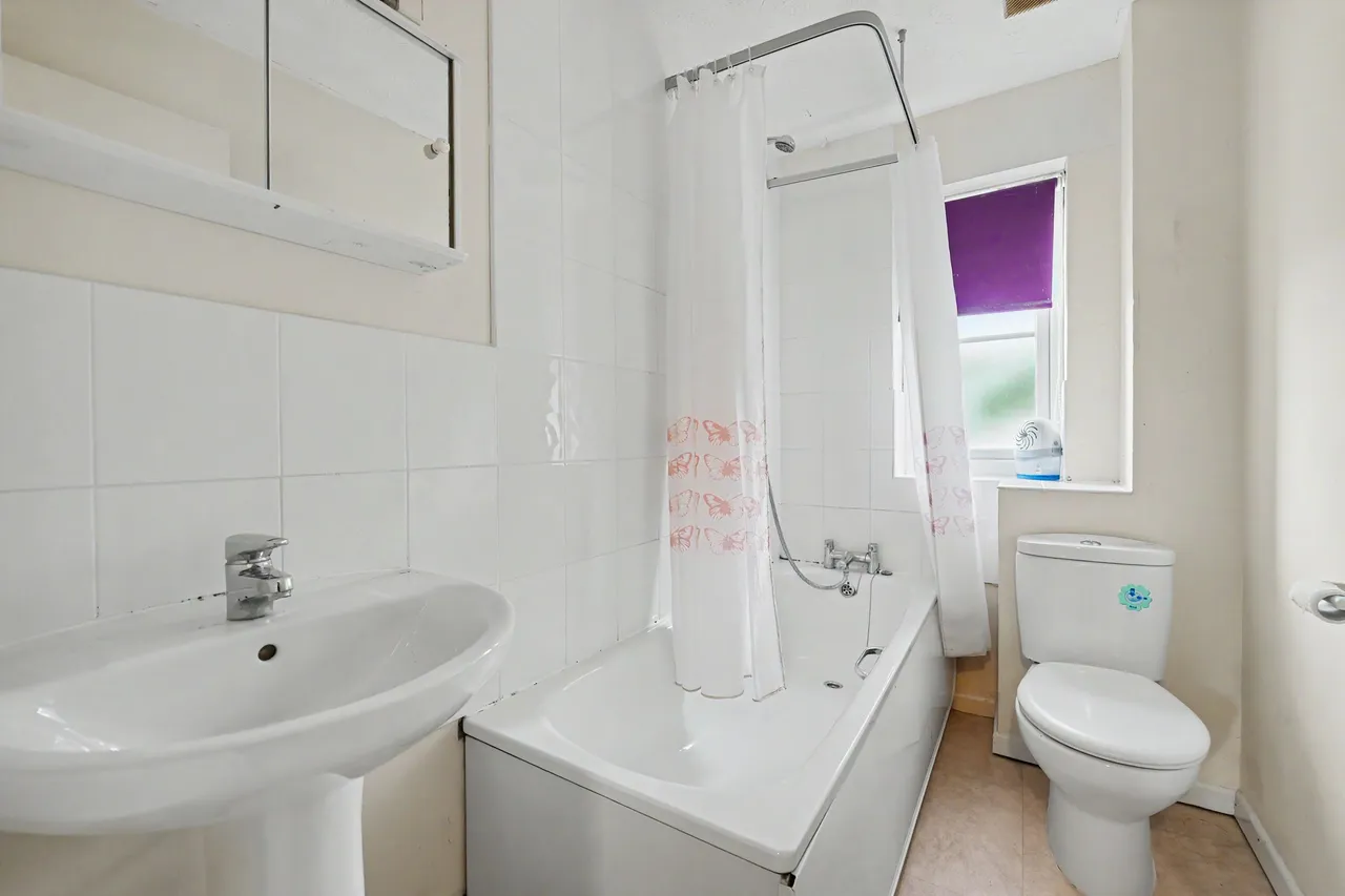 Overdale Close, Market Harborough, LE16, photo 10