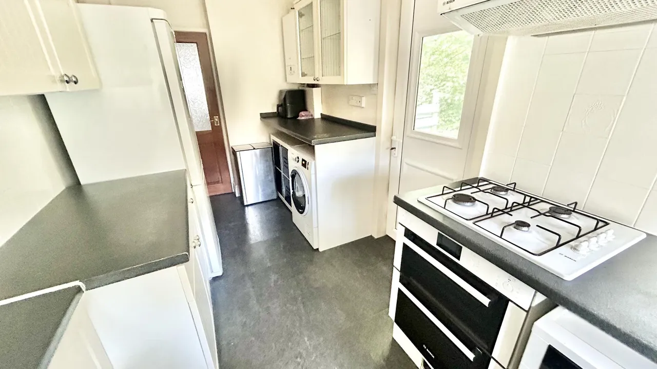 Walverden Road, Nelson, BB9, photo 12