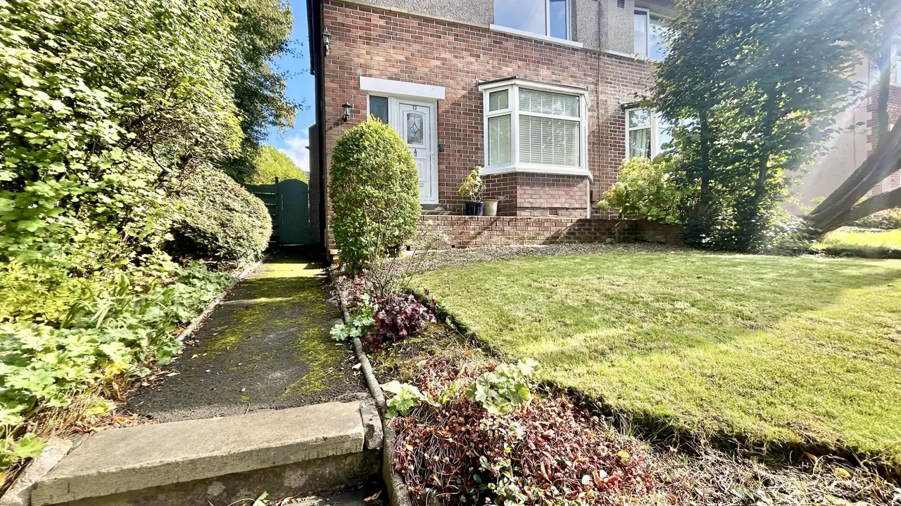 Walverden Road, Nelson, BB9, photo 17