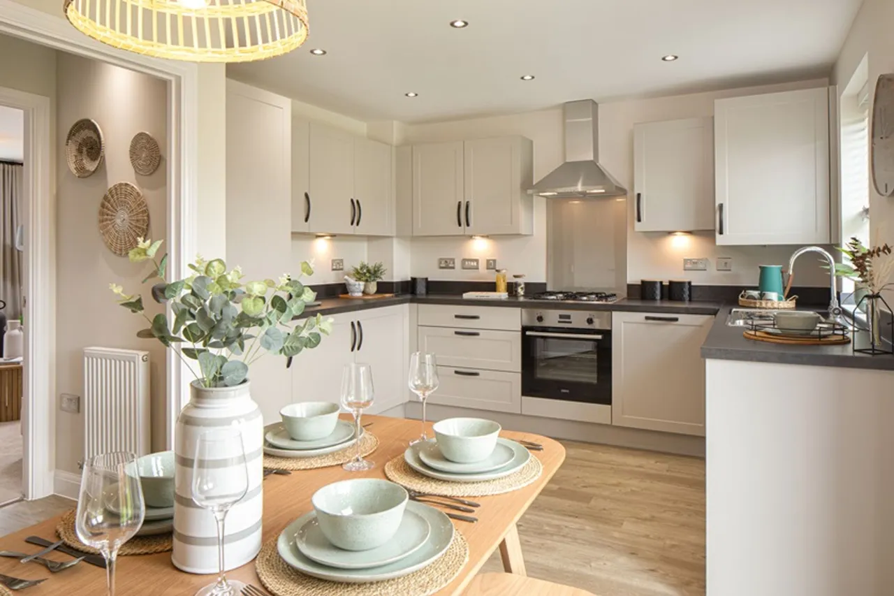 Queens Manor, Barkby Road, LE7, photo 2