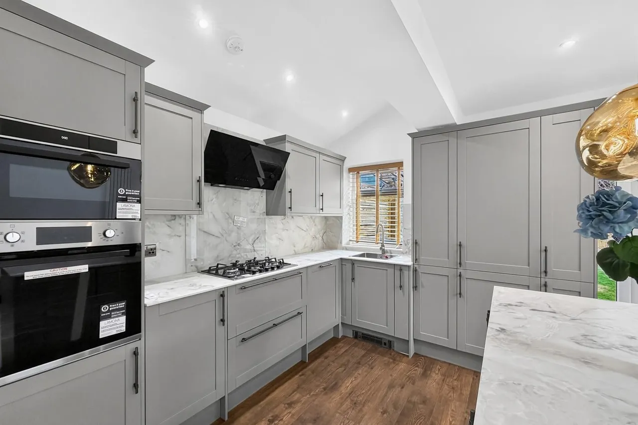 Tabley Grove, Timperley, Cheshire WA15 6BN, photo 24