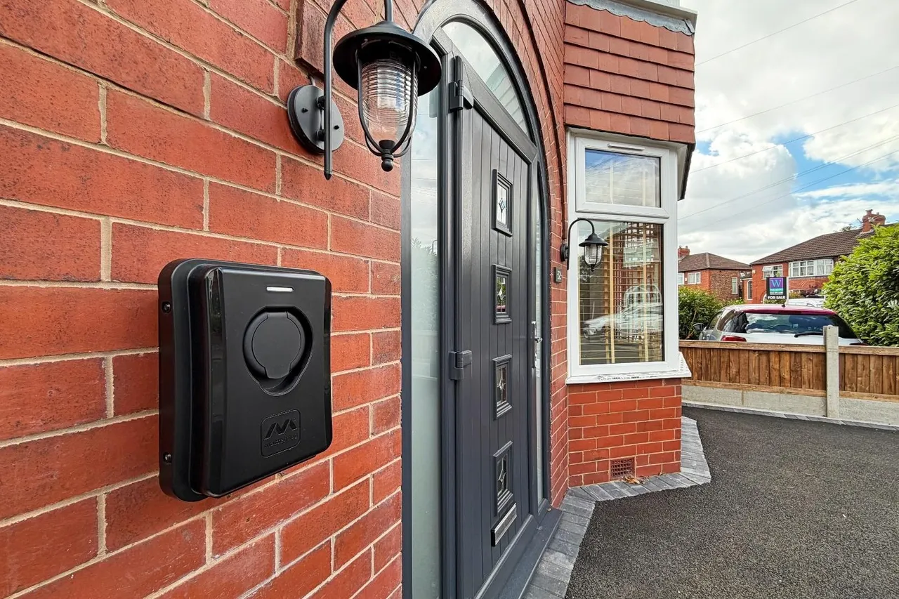 Tabley Grove, Timperley, Cheshire WA15 6BN, photo 33