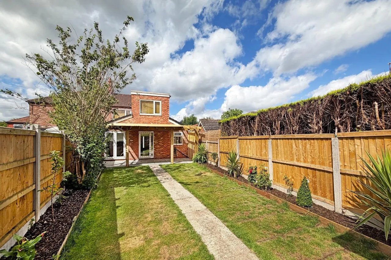 Tabley Grove, Timperley, Cheshire WA15 6BN, photo 17