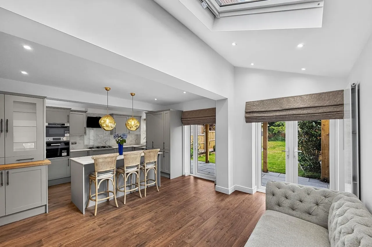 Tabley Grove, Timperley, Cheshire WA15 6BN, photo 21