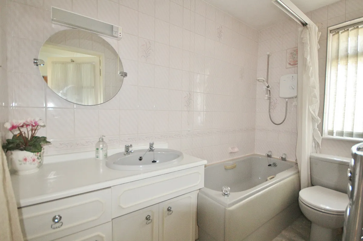 Moorland Road, Witney, photo 11